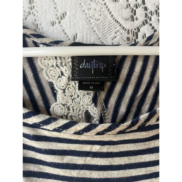 Daytrip Designer Striped Gray Navy Blue Shirt Partial Open Lace Back SS Med - Picture 2 of 4